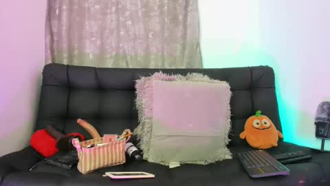 Nia online show from 02.25.25