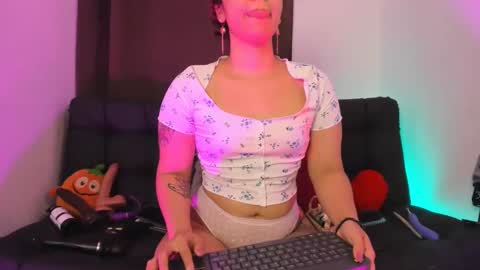 Nia online show from 03.05.25