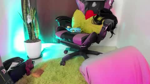 Nia online show from 11.20.25