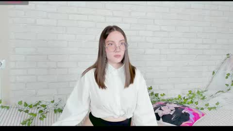 Snapshot of nymphalean chatting on 11.07.25 Kat online show from 11.07.25