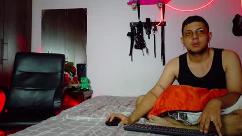 Snapshot of nymphobuddies chatting on 01.26.25 David and Steven Independents online show from 01.26.25