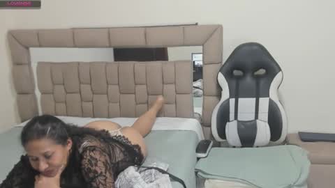 nyomi browm online show from 02.24.25