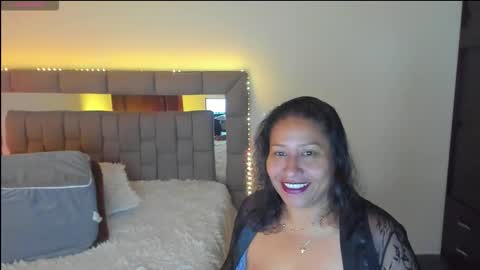 nyomi browm online show from 09.24.25