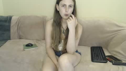 Snapshot of nzplaytime chatting on 01.01.25 Stef Derek online show from 01.01.25