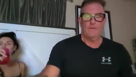 Snapshot of obsidianheartsx chatting on 09.20.25 SimplyUs online show from 09.20.25