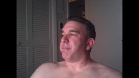 Snapshot of oceanmanx chatting on 12.12.24 Ocean online show from 12.12.24