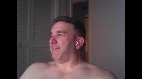 Snapshot of oceanmanx chatting on 01.13.25 Ocean online show from 01.13.25