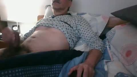 Snapshot of ocorrea chatting on 03.06.25 ocorrea online show from 03.06.25