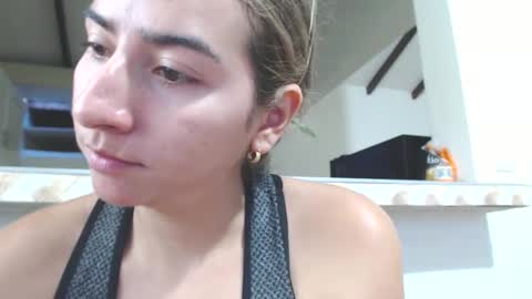 Snapshot of odette_brigh_ chatting on 01.10.25 Val online show from 01.10.25