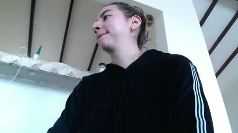 Snapshot of odette_brigh_ chatting on 02.12.25 Val online show from 02.12.25
