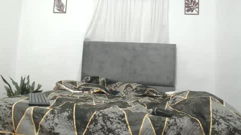 Snapshot of odette_brigh_ chatting on 09.30.25 Val online show from 09.30.25