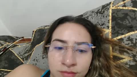 Snapshot of odette_brigh_ chatting on 10.02.25 Val online show from 10.02.25