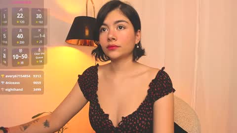 Snapshot of oh__holly chatting on 12.08.24  Holly  online show from 12.08.24