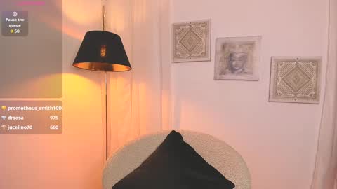 Snapshot of oh__holly chatting on 02.08.25  Holly  online show from 02.08.25