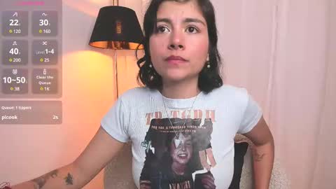 Snapshot of oh__holly chatting on 02.12.25  Holly  online show from 02.12.25