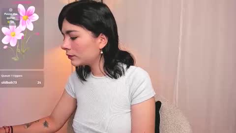 Snapshot of oh__holly chatting on 10.15.25  Holly  online show from 10.15.25