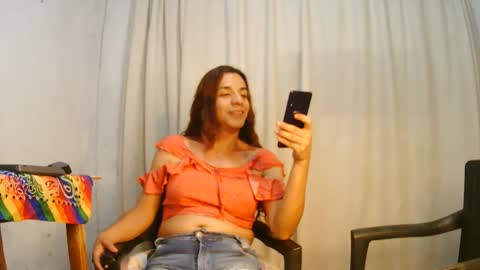 Snapshot of oh_tique chatting on 01.24.25 LU online show from 01.24.25
