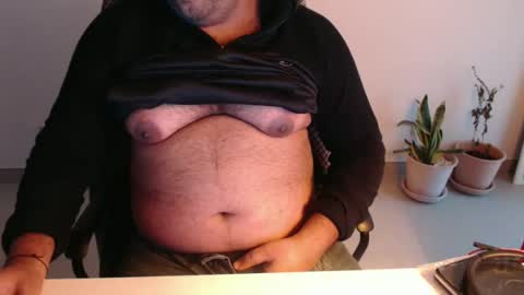 Snapshot of ohfck11 chatting on 12.06.24 Chubby Gary online show from 12.06.24