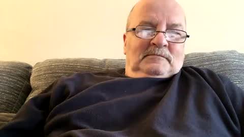 Snapshot of old_fkr chatting on 12.10.24 old_fkr online show from 12.10.24