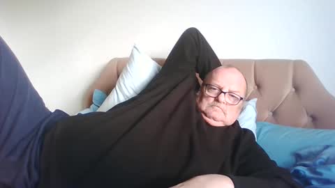 Snapshot of old_fkr chatting on 02.25.25 old_fkr online show from 02.25.25