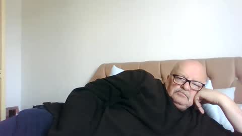 Snapshot of old_fkrr_ chatting on 09.15.25 old_fkrr_ online show from 09.15.25