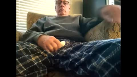 Snapshot of oldsubman chatting on 01.04.25 oldsubman online show from 01.04.25