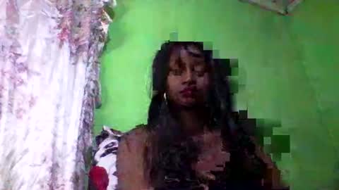 Snapshot of olinah610 chatting on 10.05.25 olinah610 online show from 10.05.25