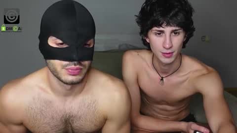 Snapshot of oliver_baker chatting on 10.02.25 Oliver Kaen online show from 10.02.25