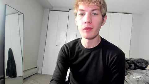 Snapshot of oliver_beck chatting on 12.03.24 Oliver Beck online show from 12.03.24