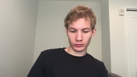 Snapshot of oliver_beck chatting on 02.08.25 Oliver Beck online show from 02.08.25