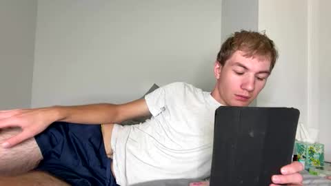 Snapshot of oliver_beck chatting on 10.05.25 Oliver Beck online show from 10.05.25