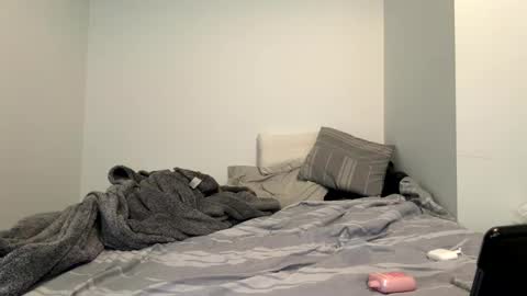 Snapshot of oliver_beck chatting on 10.06.25 Oliver Beck online show from 10.06.25