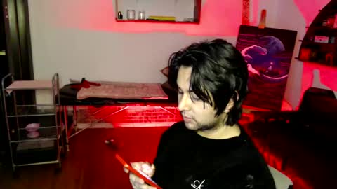 Snapshot of oliver_laid_2023 chatting on 10.20.25 oliver_laid_2023 online show from 10.20.25