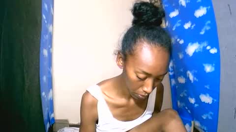 oliviah27 online show from 10.04.25