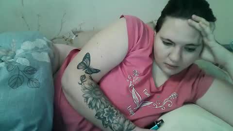 Snapshot of olyafire chatting on 01.10.25 OlyaFire online show from 01.10.25