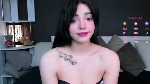 Snapshot of onemoreecall chatting on 01.31.25 Lexi online show from 01.31.25