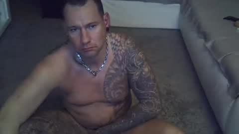 Snapshot of onepussycock chatting on 12.11.24 .....mICha..... online show from 12.11.24