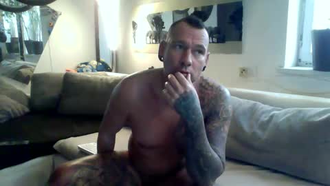 Snapshot of onepussycock chatting on 01.09.25 .....mICha..... online show from 01.09.25