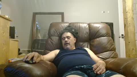 Snapshot of onewayallday chatting on 02.26.25 onewaykenny online show from 02.26.25