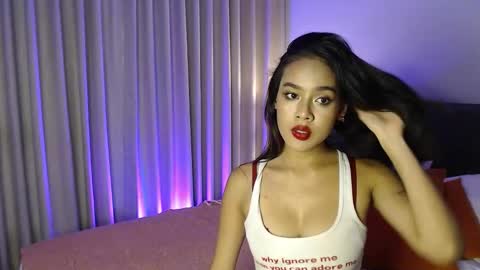 Snapshot of onlylilypeach chatting on 10.08.25 Lily Peach - online show from 10.08.25