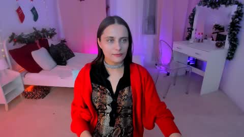 Snapshot of orfeya_one chatting on 01.10.25 Orfeya online show from 01.10.25