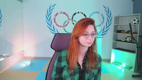 Snapshot of orianna_blade chatting on 12.12.24 Orianna - Hi Im into geek culture cosplay crafting LARP games. Shall we play DnD online show from 12.12.24