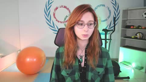 Snapshot of orianna_blade chatting on 12.12.24 Orianna - Hi Im into geek culture cosplay crafting LARP games. Shall we play DnD online show from 12.12.24