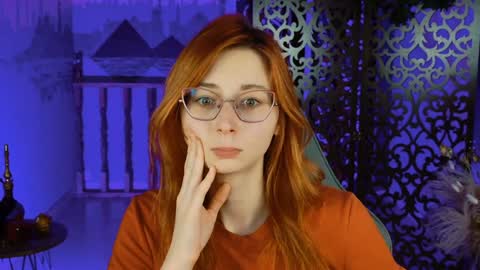 Snapshot of orianna_blade chatting on 01.04.25 Orianna - Hi Im into geek culture cosplay crafting LARP games. Shall we play DnD online show from 01.04.25