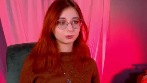 Snapshot of orianna_blade chatting on 10.08.25 Orianna - Hi Im into geek culture cosplay crafting LARP games. Shall we play DnD online show from 10.08.25