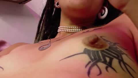 Snapshot of orianna_bodmod chatting on 01.29.25 ORIANNA online show from 01.29.25