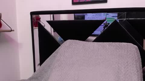 Snapshot of orianna_bodmod chatting on 03.06.25 ORIANNA online show from 03.06.25