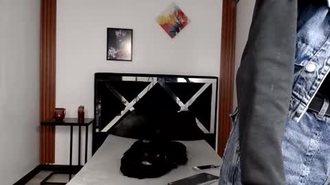 Snapshot of orianna_bodmod chatting on 11.08.25 ORIANNA online show from 11.08.25