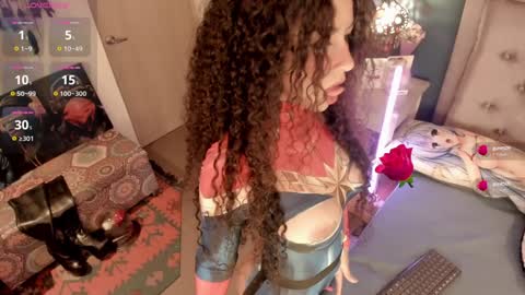 Snapshot of orianna_reed chatting on 12.03.24 oriana online show from 12.03.24