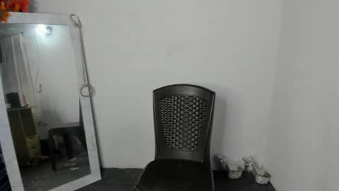 Snapshot of orimoreti chatting on 10.25.25 Oriana Moreti online show from 10.25.25